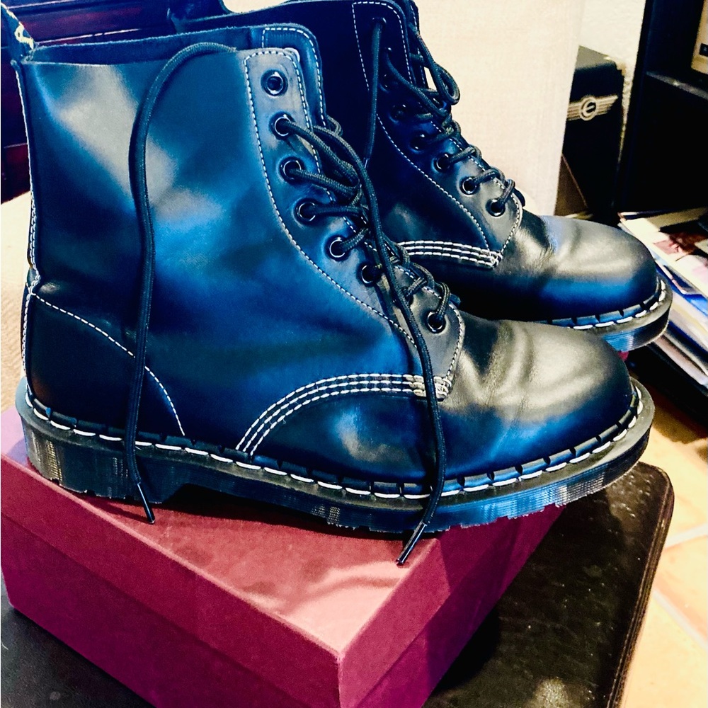 Doc Martens - never worn, black, men’s size 11 (US) / 10 (UK)